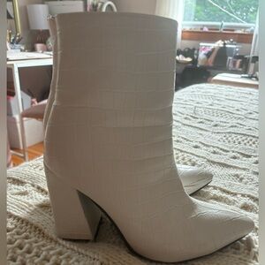 White Pointed Heeled Boots